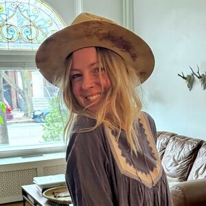 Meet your Posher, Maggie